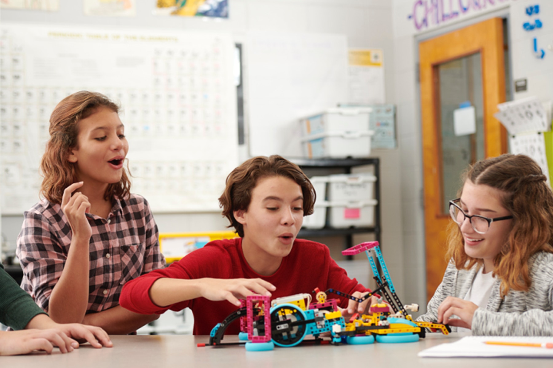 LE_SPIKE-Prime_Lifestyle_1HY19_45680_02_cropped